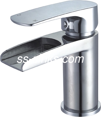 China Luxury Contemporary Kitchen Sink Faucets Scratch Resistant Easy Installation factory