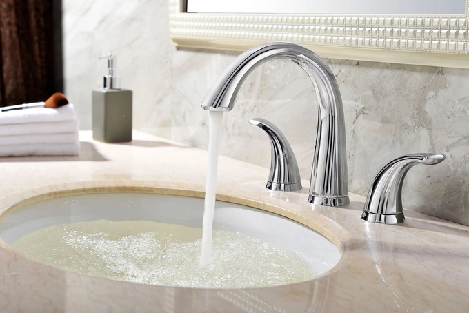 Stainless Steel Modern Vessel Sink Faucets Various Styles Customized