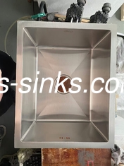 Undermount Single Bowl Sink in Black Space-Saving and Functional