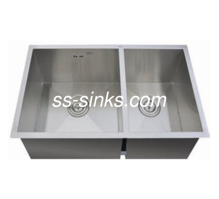 Satin Finish Apron Stainless Steel Kitchen Sink with Soap Dispenser Accessories