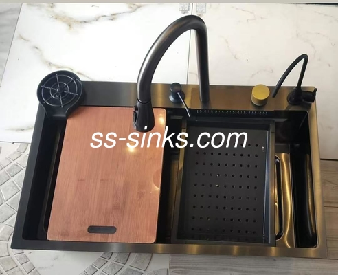 Beautiful Silver 304 Stainless Steel Kitchen Sink For Modern And Classic Kitchens