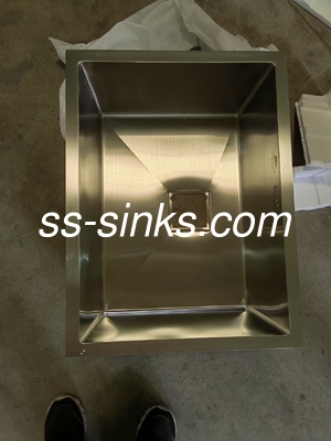 Square Drain Hole Stainless Steel Single Bowl Sink Topmount Installation Versatile
