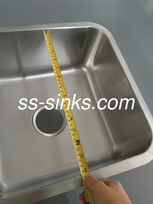Apron Stainless Steel Kitchen Single Bowl Sink Square Shape And Corrosion-Resistant Drainer