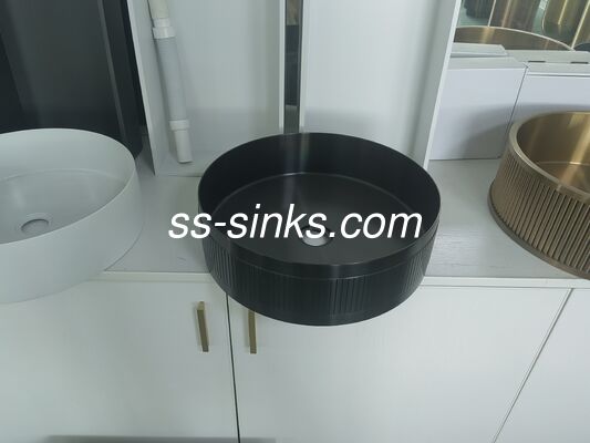 Luxury Round Stainless Steel Water Basin Premium 304 Grade 41x41cm Artisan Bathroom Sink