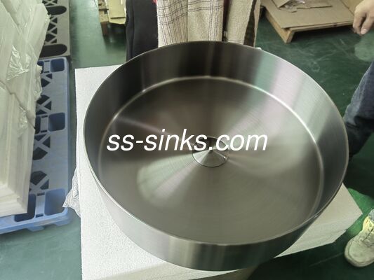OEM Color 3mm Stainless Steel 304 Round Basin For Bathroom With Faucet